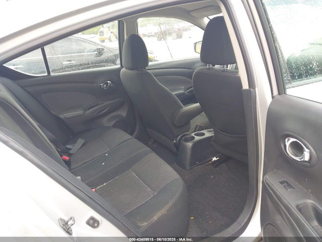 3N1CN7AP5FL814484 Nissan Versa 1.6 Sl