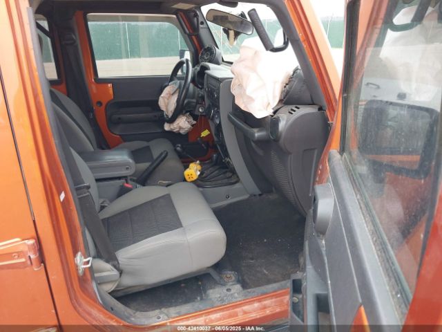 2010 JEEP WRANGLER UNLIMITED 1J4BA5H13AL228634 Photo 4