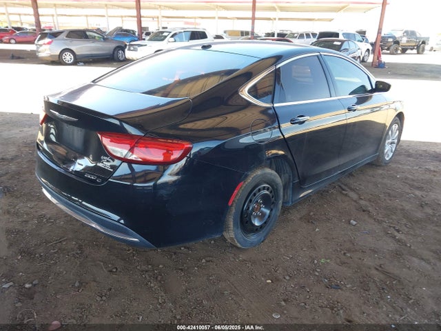 Chrysler 200 C 2015 1C3CCCCB2FN643436 Image 4