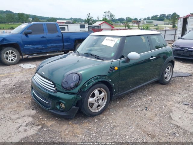 2011 MINI COOPER WMWSU3C56BT095684 Photo 1