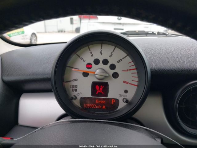 2011 MINI COOPER WMWSU3C56BT095684 Photo 6
