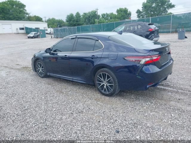 2022 TOYOTA CAMRY 4T1T11AKXNU644021 Photo 2