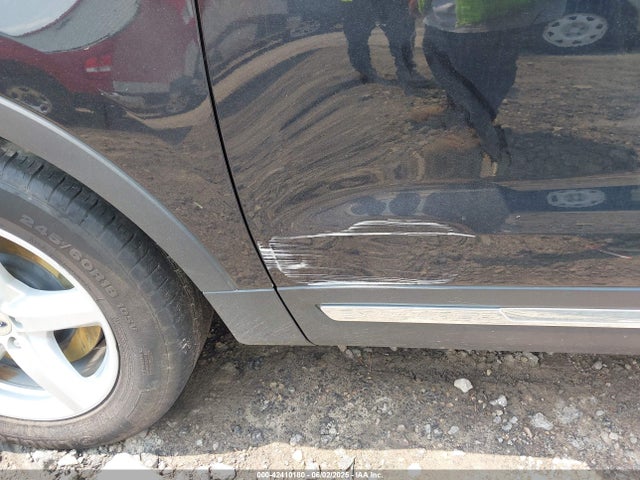 Ford EXPLORER XLT 2019 1FM5K7D88KGA92134 Image 17