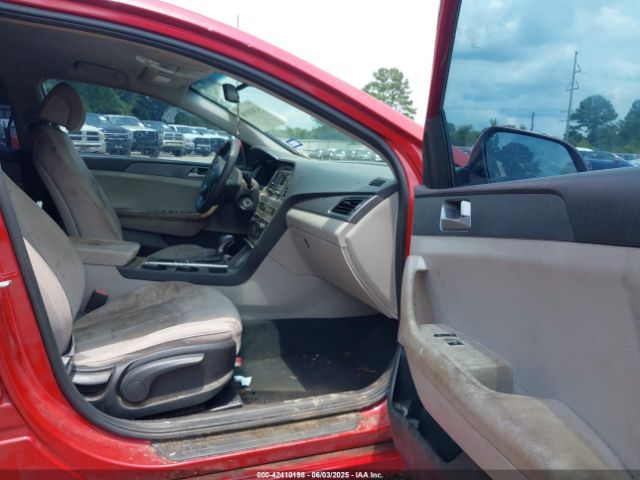 5NPE24AFXHH528301 Hyundai Sonata