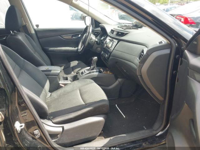 JN8AT2MT9HW400230 Nissan ROGUE SV