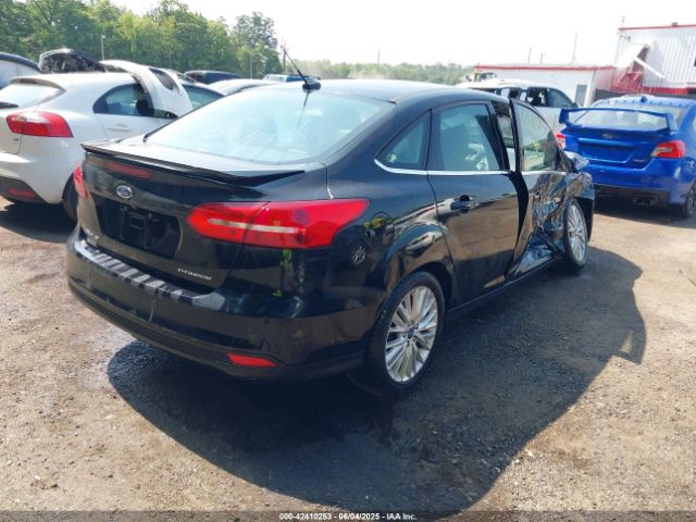 1FADP3J22JL220986 Ford Focus Titanium