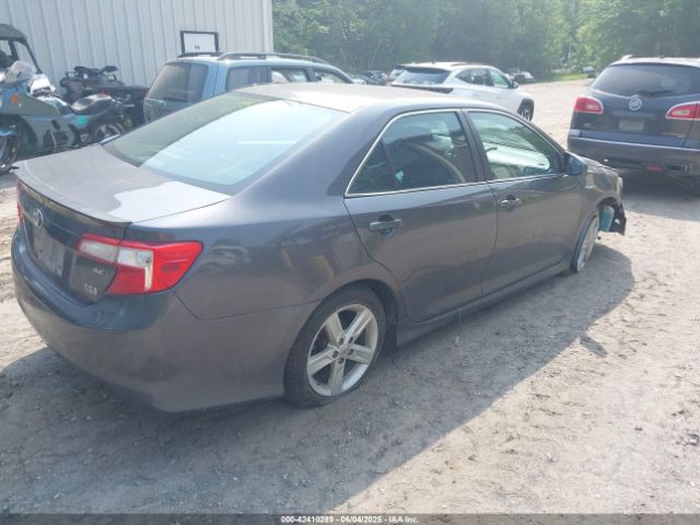 4T1BD1FK4EU122920 Toyota Camry Hybrid Se Limited Edition