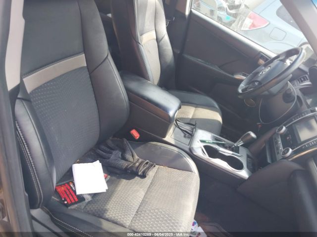4T1BD1FK4EU122920 Toyota Camry Hybrid Se Limited Edition