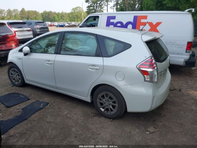 JTDZN3EU6FJ027888 Toyota Prius V Two