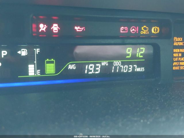 JTDZN3EU6FJ027888 Toyota Prius V Two