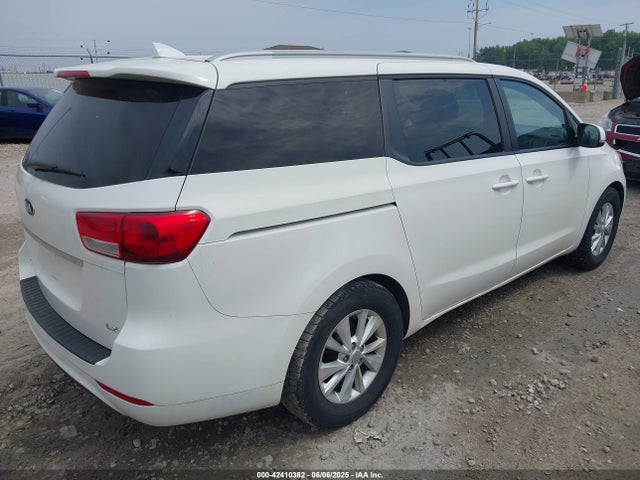 KIA SEDONA LX 2015 KNDMB5C11F6058007 Image 4