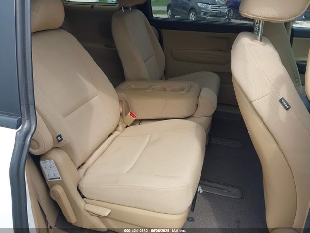 KIA SEDONA LX 2015 KNDMB5C11F6058007 Image 8