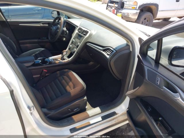 3FA6P0HD8FR109849 Ford FUSION SE