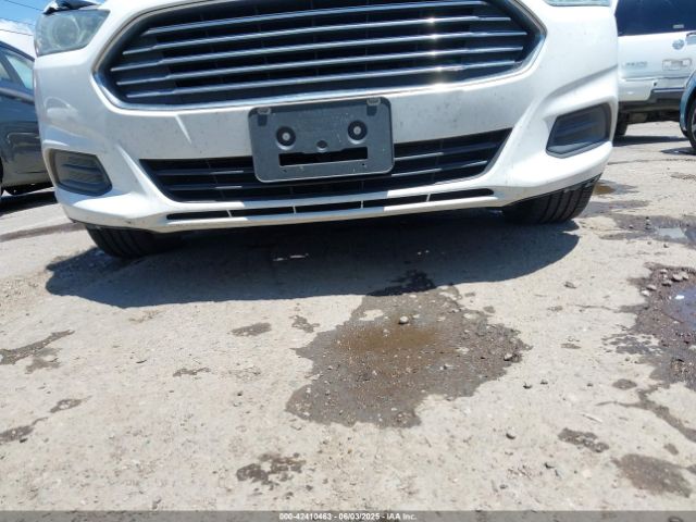 3FA6P0HD8FR109849 Ford FUSION SE