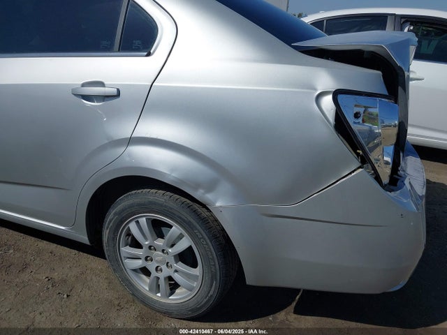 1G1JC5SHXE4166515 Chevrolet Sonic Lt Auto