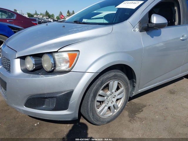 1G1JC5SHXE4166515 Chevrolet Sonic Lt Auto