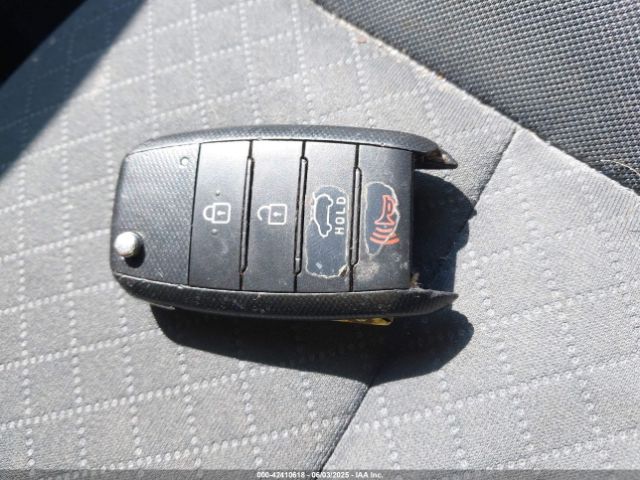 5XYPGDA54HG242436 KIA Sorento 3.3l Lx