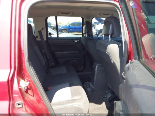 1C4NJPBB8ED640712 Jeep Patriot Sport