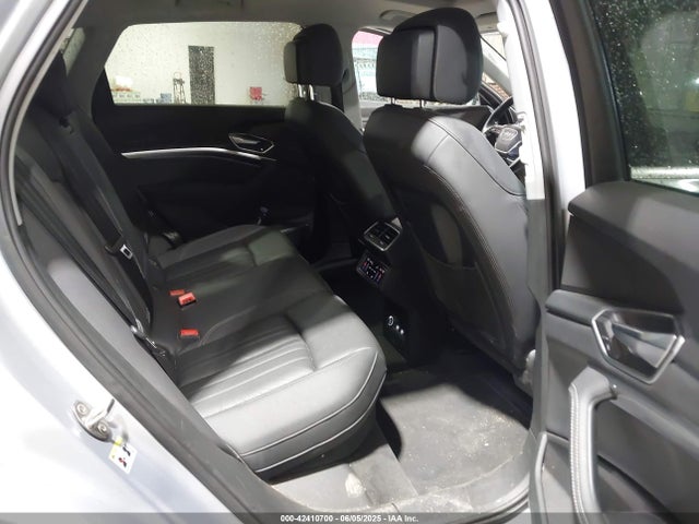 2019 AUDI E-TRON WA1LAAGE2KB009527 Photo 7