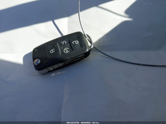 Volkswagen Passat 2014 1VWCN7A35EC069365 Image 11