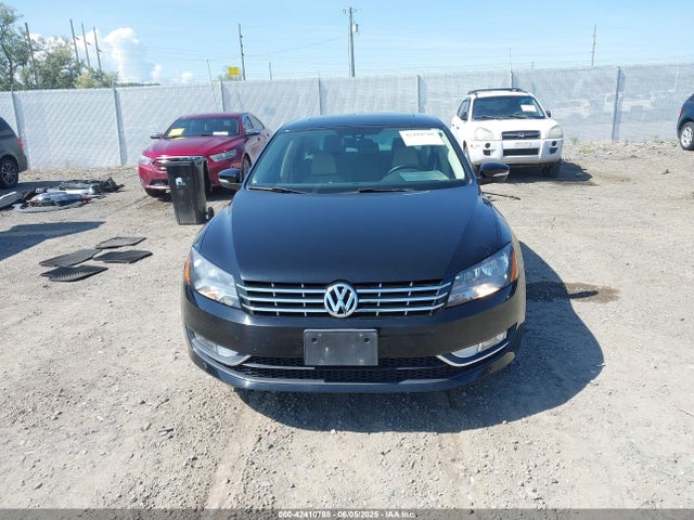 Volkswagen Passat 2014 1VWCN7A35EC069365 Image 12