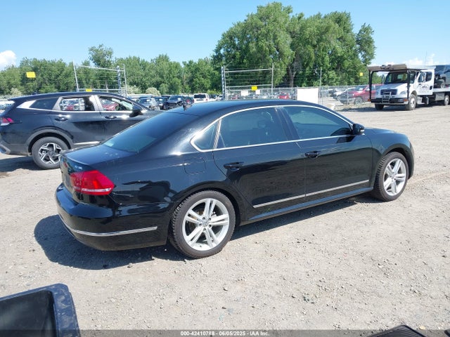 Volkswagen Passat 2014 1VWCN7A35EC069365 Image 4
