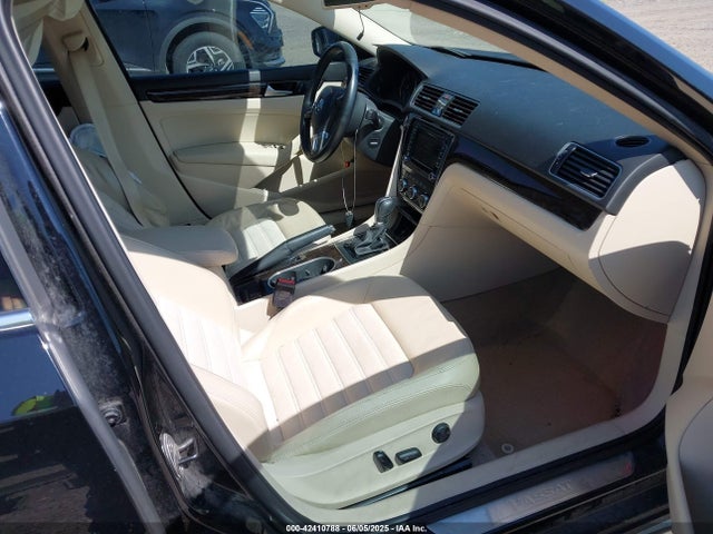 Volkswagen Passat 2014 1VWCN7A35EC069365 Image 5