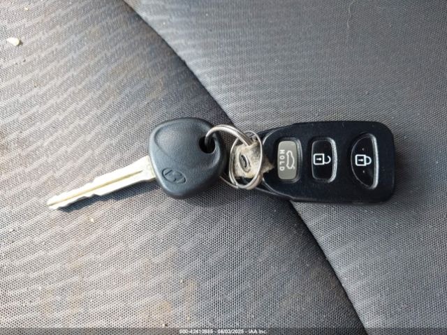 5NPDH4AE5GH749627 Hyundai ELANTRA SE