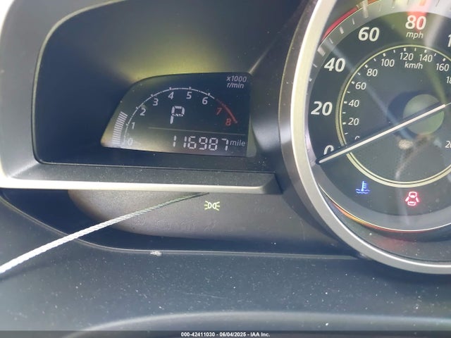 JM1BM1U79G1329830 Mazda pe