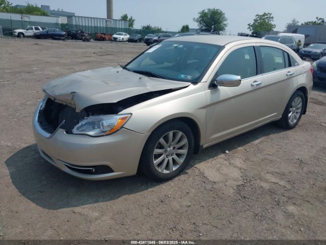 2013 CHRYSLER 200 1C3CCBCG2DN578879 Photo 1
