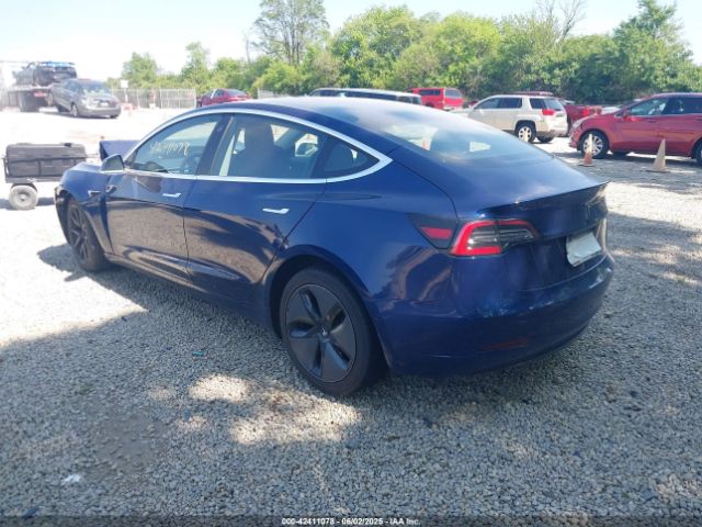 2018 TESLA MODEL 3 5YJ3E1EBXJF090064 Photo 2