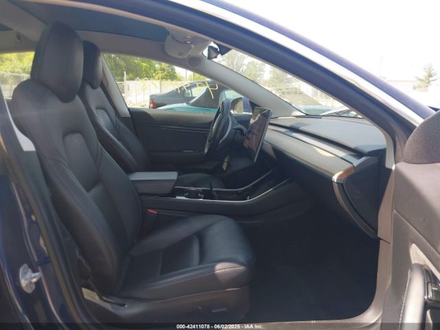 2018 TESLA MODEL 3 5YJ3E1EBXJF090064 Photo 4