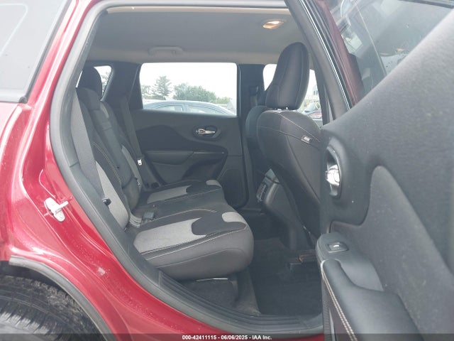 1C4PJLAB9FW707245 Jeep Cherokee Sport