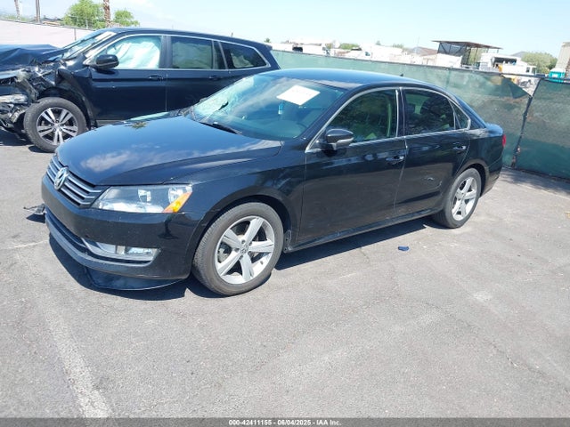 Volkswagen Passat 2015 1VWAT7A30FC094544 Image 2