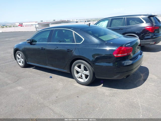 Volkswagen Passat 2015 1VWAT7A30FC094544 Image 3