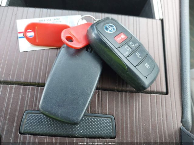5TDKSKFC9MS035607 Toyota SIENNA LE