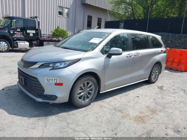 5TDKSKFC9MS035607 Toyota SIENNA LE