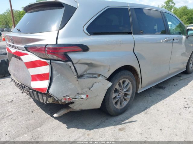 5TDKSKFC9MS035607 Toyota SIENNA LE
