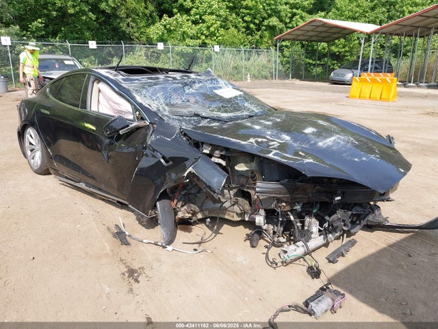 2018 TESLA MODEL S 5YJSA1E20JF285100 Photo 0