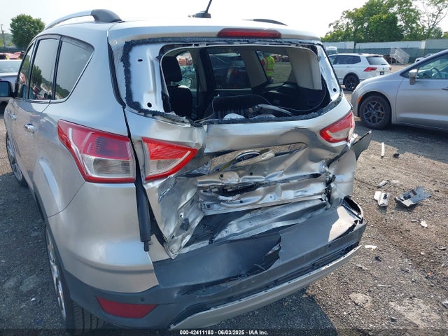 1FMCU9GX9EUB92085 Ford ESCAPE SE