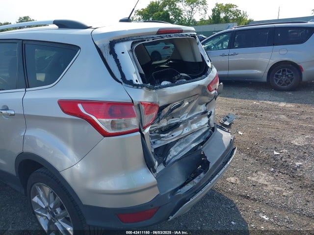 1FMCU9GX9EUB92085 Ford ESCAPE SE