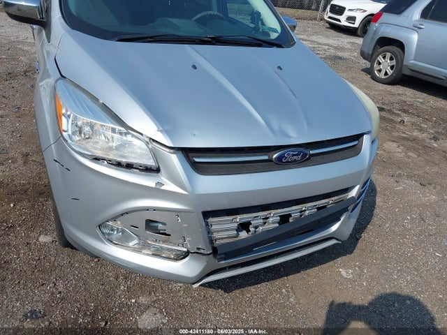 1FMCU9GX9EUB92085 Ford ESCAPE SE