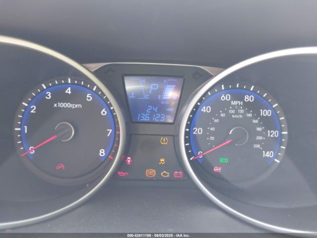 KM8JU3AG2EU885304 Hyundai TUCSON SE