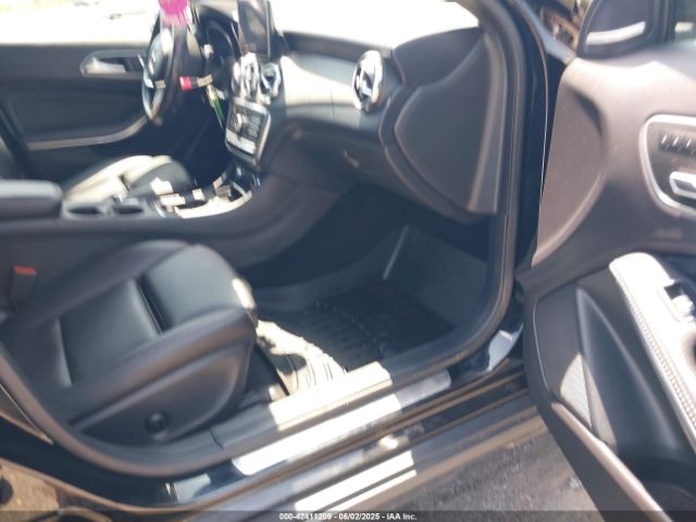 2019 MERCEDES-BENZ GLA 250 WDCTG4GB1KJ544165 Photo 4