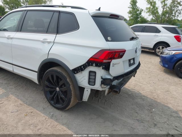 3VV3B7AX3LM179830 Volkswagen Tiguan 2.0t Se/2.0t Se R-line Black/2.0t Sel