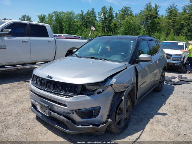 3C4NJDBBXMT547228 Jeep 2021