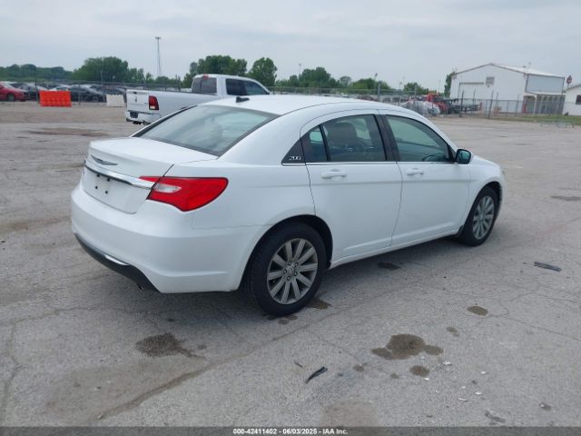2013 CHRYSLER 200 1C3CCBBG1DN528251 Photo 3