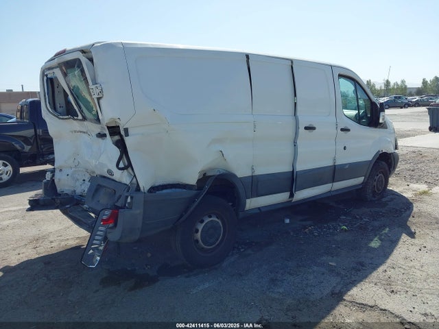 1FTYR1ZMXFKA44427 Ford 2015
