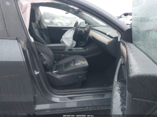 2023 TESLA MODEL Y 7SAYGDEE9PA183114 Photo 4