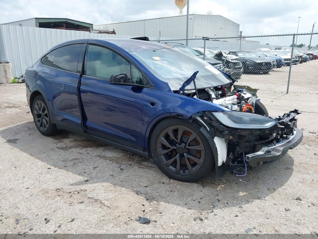 2024 TESLA MODEL X 7SAXCBE52RF456542 Photo 0